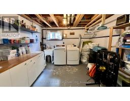 15 CHANCTON CRESCENT - 16