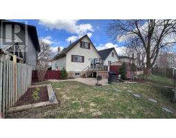 15 CHANCTON CRESCENT - 17