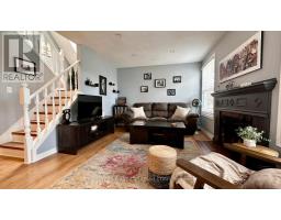 15 CHANCTON CRESCENT - 2