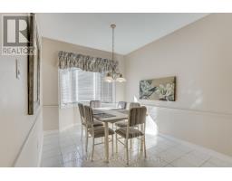 34 - 30 DOON DRIVE - 22