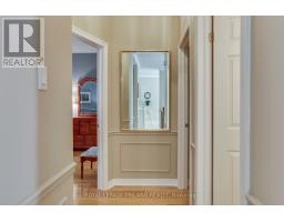 34 - 30 DOON DRIVE - 24