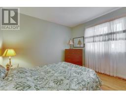 34 - 30 DOON DRIVE - 27