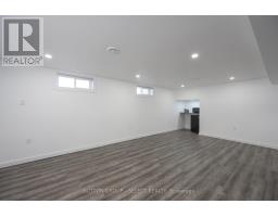 47 APONI CRESCENT - 18