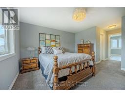 2349 DAUNCEY CRESCENT - 19