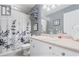 37 UPPER CANADA DRIVE - 16