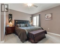 37 UPPER CANADA DRIVE - 17