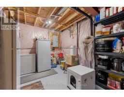 37 UPPER CANADA DRIVE - 25