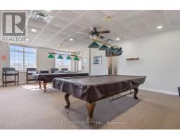 37 UPPER CANADA DRIVE - 32