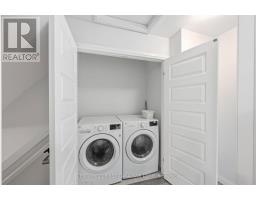 8 - 819 KLEINBURG DRIVE - 20