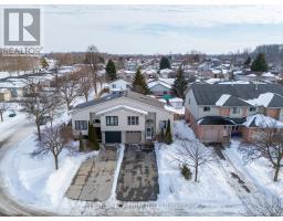 79 SUNRISE CRESCENT - 30