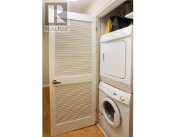 105 - 275 QUEENS AVENUE - 19