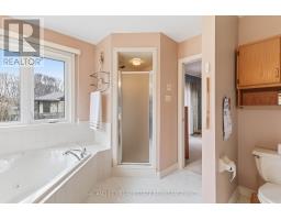 31 GREEN HEDGE LANE - 36