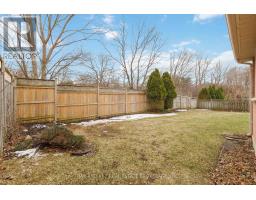 31 GREEN HEDGE LANE - 37