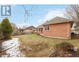 31 GREEN HEDGE LANE - 38