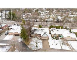 31 GREEN HEDGE LANE - 46