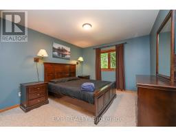 10207 PINETREE DRIVE - 33