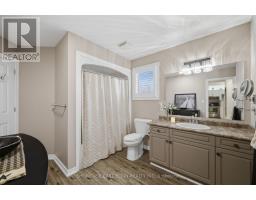 2 HARRINGTON CRESCENT - 10