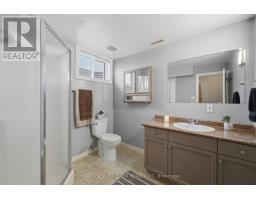 2 HARRINGTON CRESCENT - 15