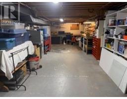 25 SPRING PLACE - 24