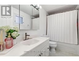 55 CONSTABLE COURT - 16