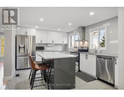 25 HOLIDAY AVENUE - 10