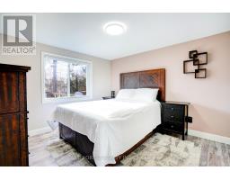 25 HOLIDAY AVENUE - 15