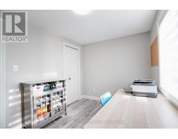 25 HOLIDAY AVENUE - 21