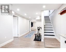 25 HOLIDAY AVENUE - 27