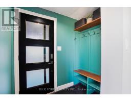 25 HOLIDAY AVENUE - 3