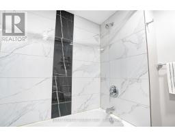 25 HOLIDAY AVENUE - 36