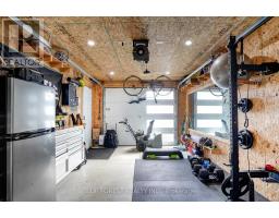 25 HOLIDAY AVENUE - 49