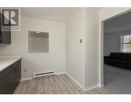 93 KING STREET E - 11