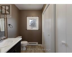 93 KING STREET E - 14