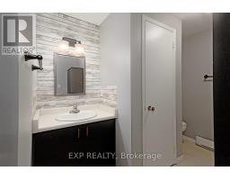 93 KING STREET E - 21