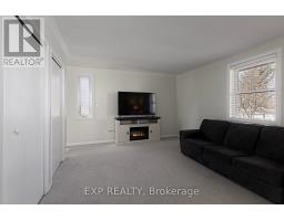 93 KING STREET E - 7