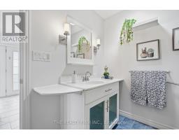 460 MOORE STREET - 31