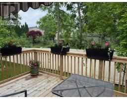 28 - 680 COMMISSIONERS ROAD W - 35