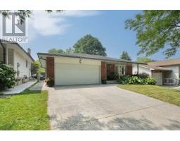 219 HIGHVIEW AVENUE W - 2