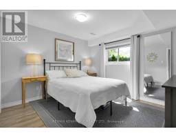 219 HIGHVIEW AVENUE W - 23