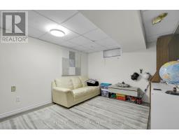 219 HIGHVIEW AVENUE W - 35