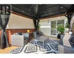 219 HIGHVIEW AVENUE W - 41