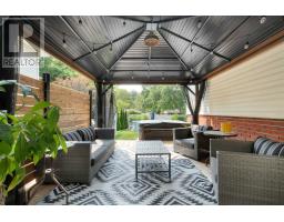 219 HIGHVIEW AVENUE W - 43