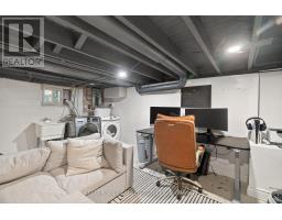 882.5 WILLIAM STREET - 30