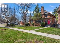 396 VICTORIA STREET - 33