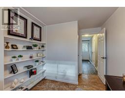 286 PANORAMA CRESCENT - 32