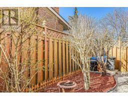 286 PANORAMA CRESCENT - 45