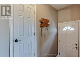 286 PANORAMA CRESCENT - 6