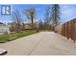 152 ROSS STREET - 23