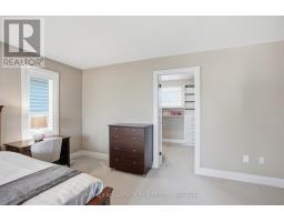 164 - 1061 EAGLETRACE DRIVE - 32