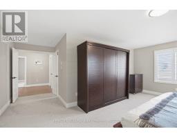 164 - 1061 EAGLETRACE DRIVE - 33